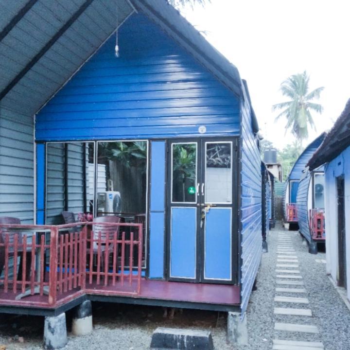 Airport A4 Transit Hub - Eco Chalets Katunayaka Bagian luar foto